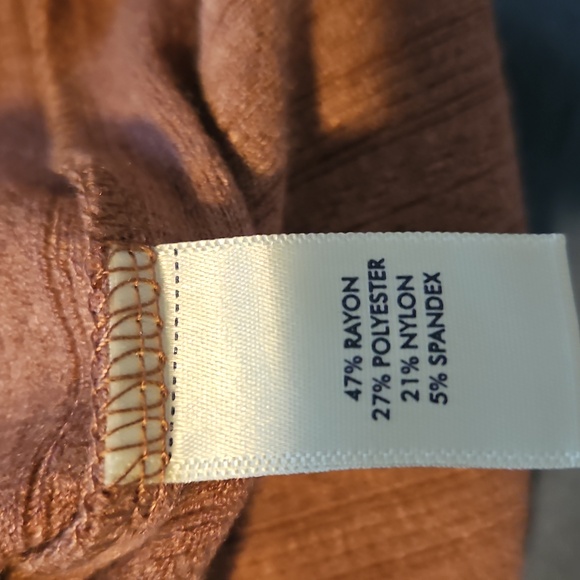 BKE Textured Brown Knit Top - Picture 5 of 5